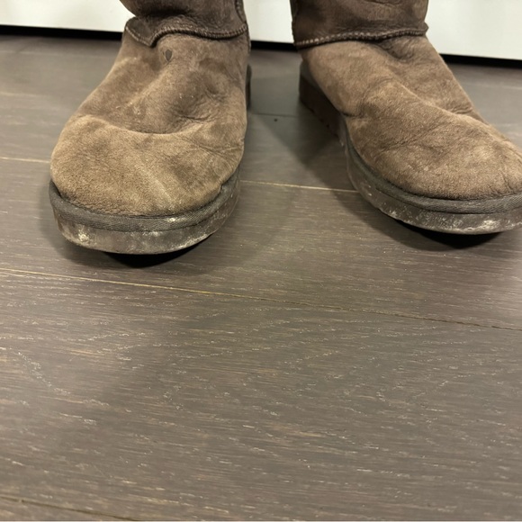 Brown Uggs - Picture 3 of 8